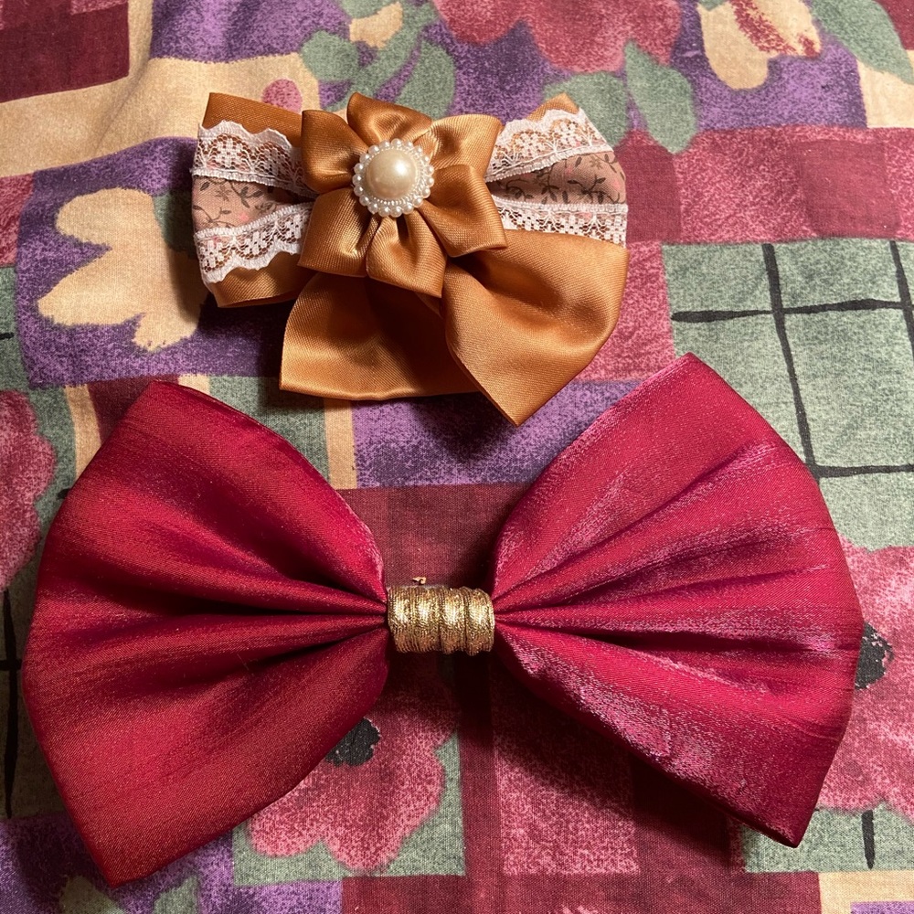 Clip on Bows